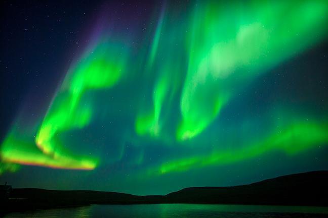 Peterson'S Point Lake Lodge Йеллоунайф Экстерьер фото