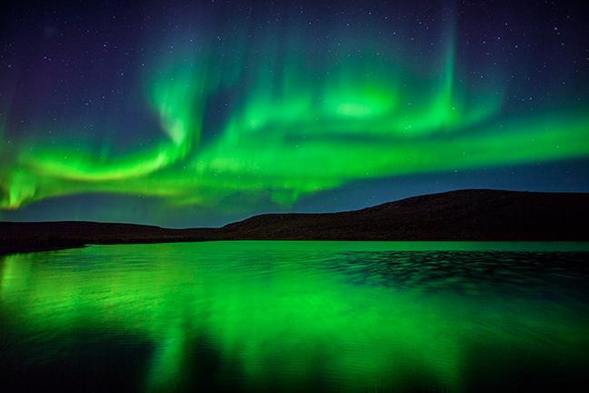Peterson'S Point Lake Lodge Йеллоунайф Экстерьер фото